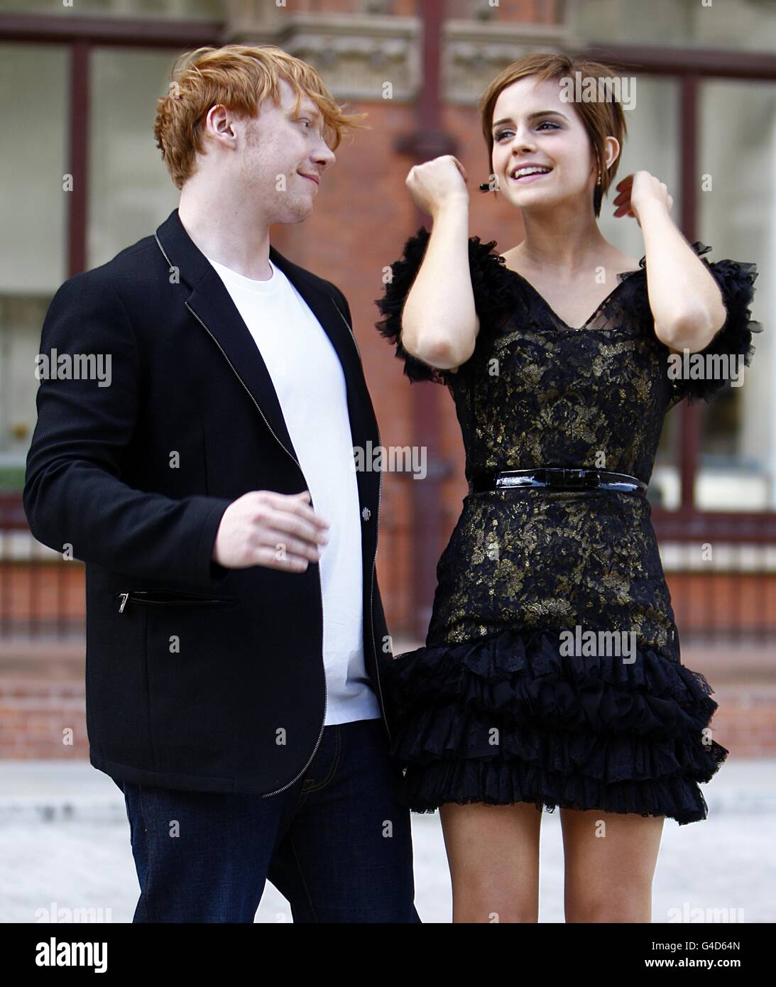 Emma Watson And Rupert Grint Arriving For Cocktails With The Cast Of 