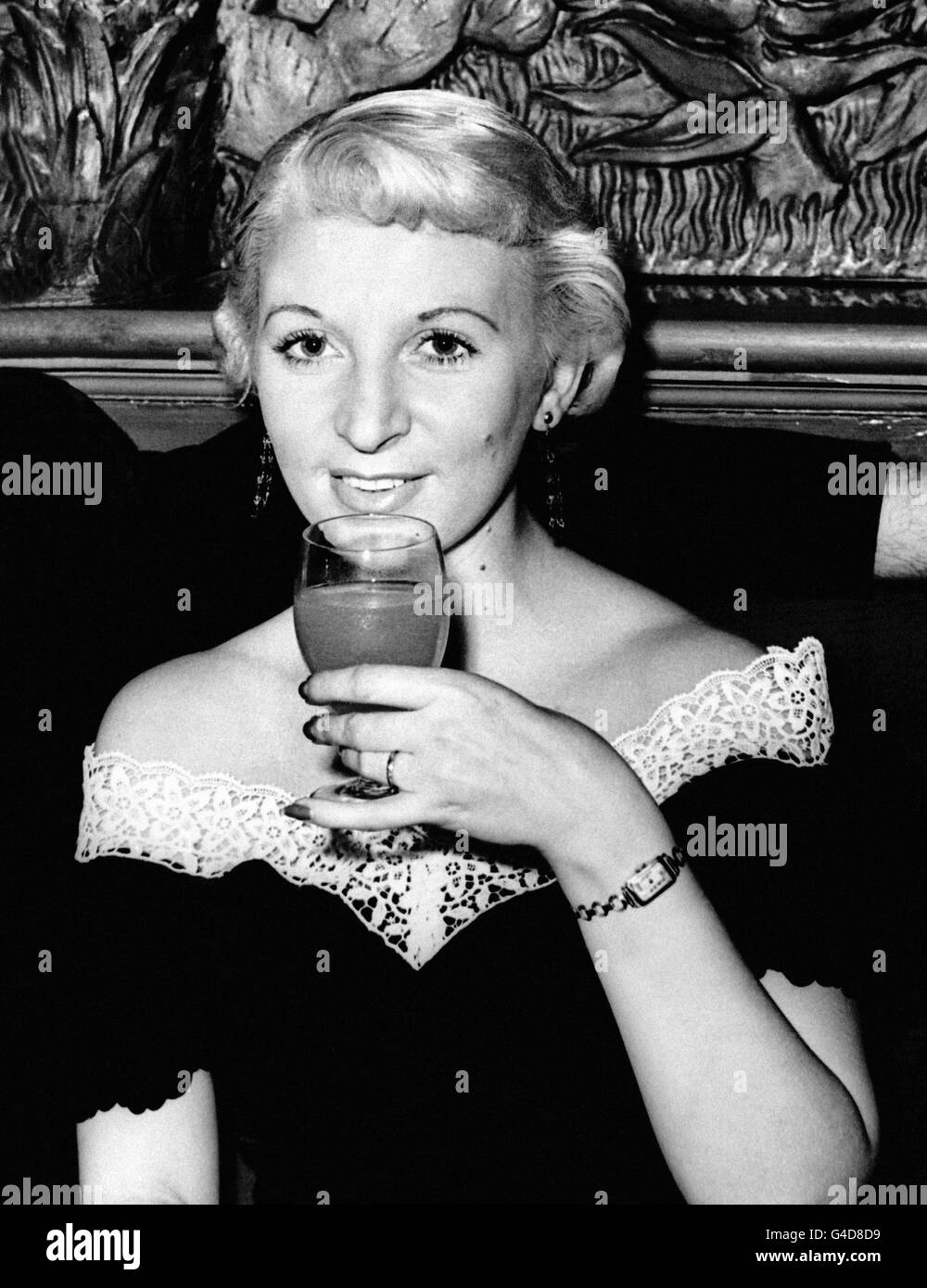 Ruth Ellis, who was hanged at Holloway Prison on 13th July 1955, for killing her lover, racing driver David Blakely. She was the last woman to be hanged in Britain. Stock Photo