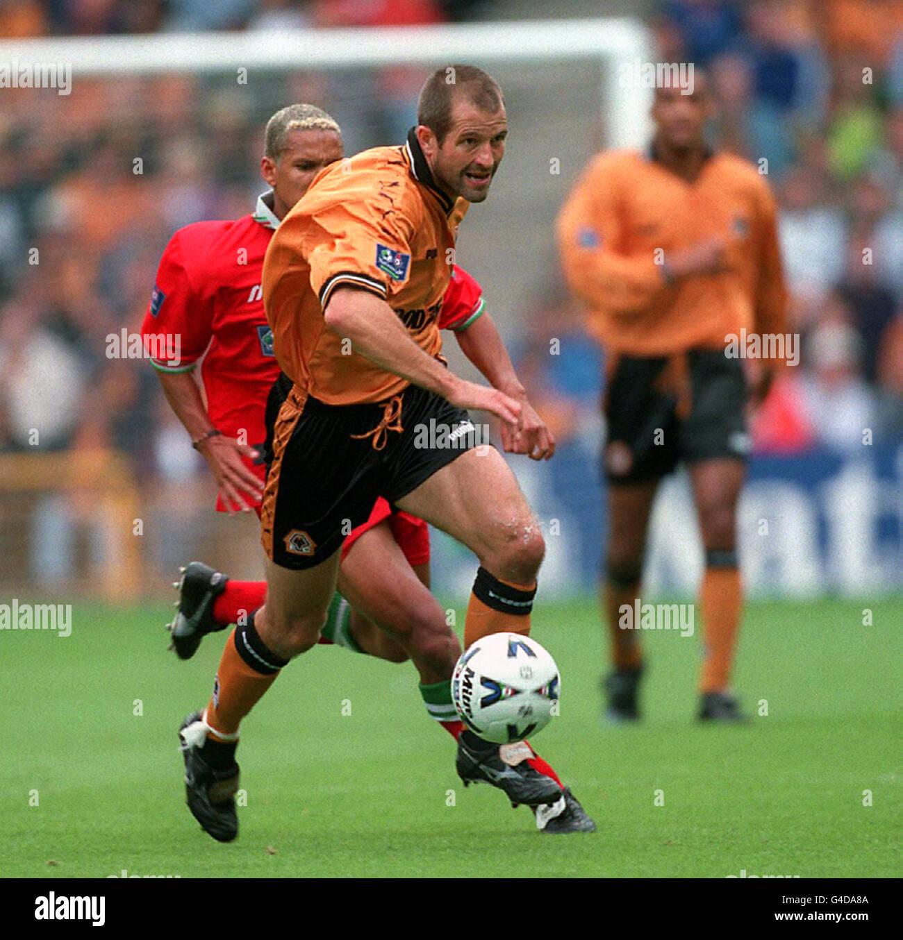Steve Bull Wolves Stock Photos & Steve Bull Wolves Stock Images - Alamy