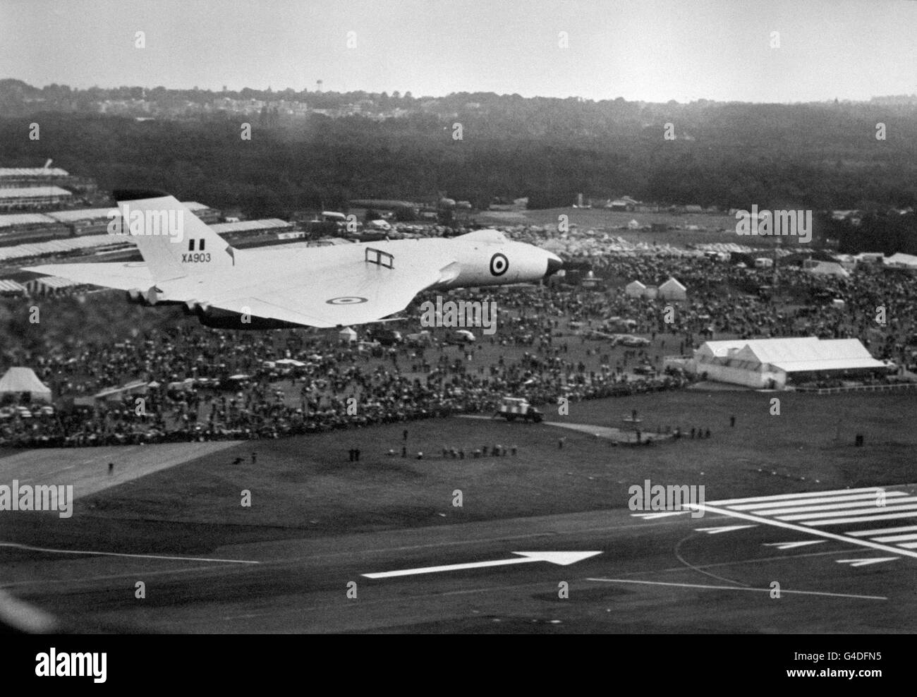 Aviation Farnborough Airshow Farnborough Airfield Stock Photo Alamy