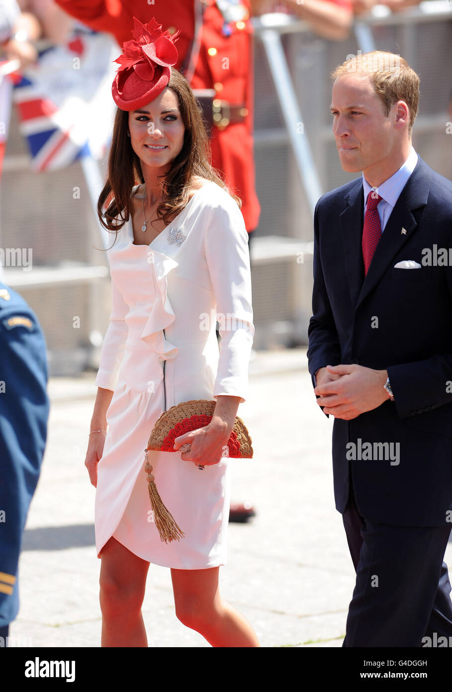 The duke duchess cambridge canadian parliament buildings celebrate ...