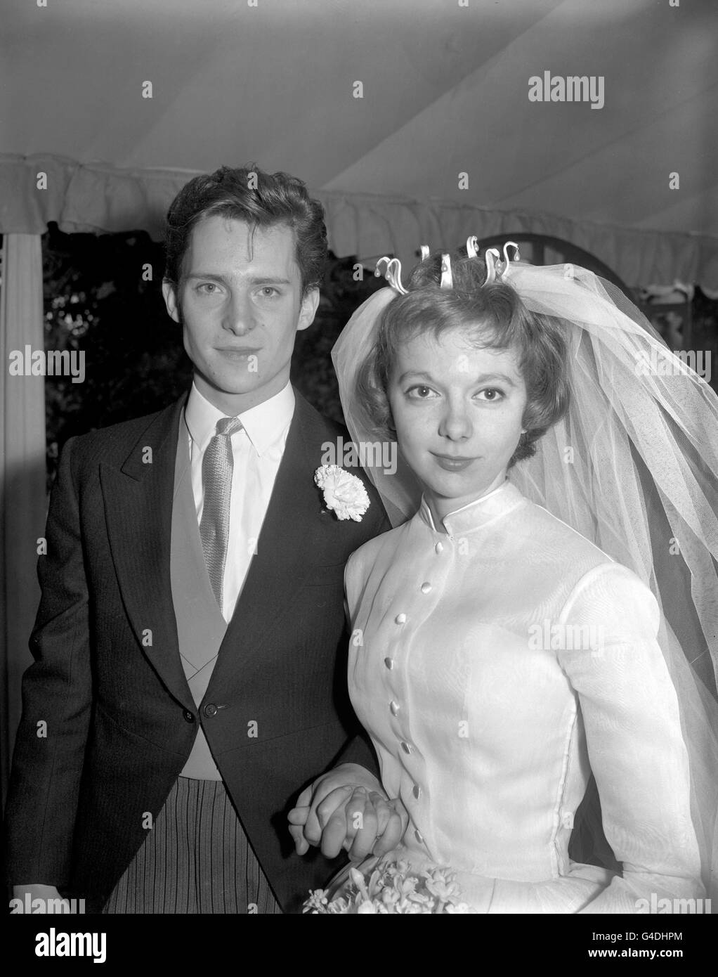 Actress Anna Massey marries actor Jeremy Brett at St Michael's Church, Highgate, north London. Stock Photo