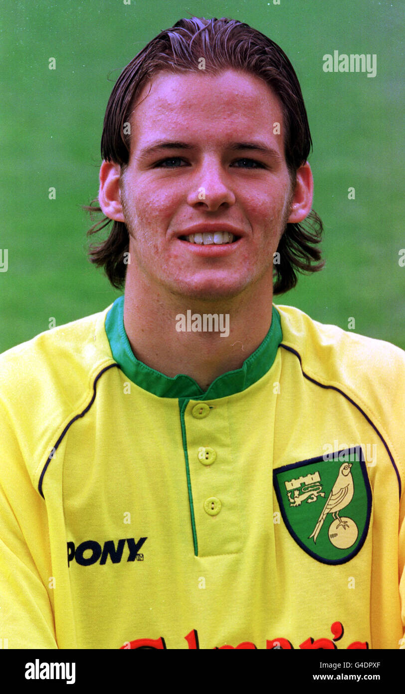 Alex allen of norwich city football team hi-res stock photography and  images - Alamy