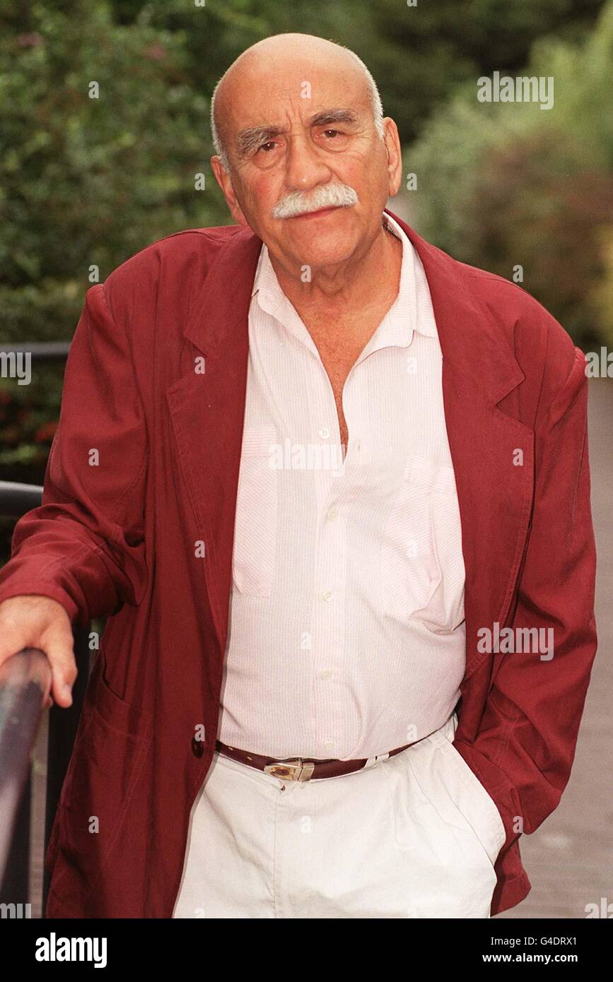 Warren Mitchell, best known for his portrayal of Alf Garnett, in the Johnny Speight sixties comedyTill Death Us Do Part, is to recreate his role as the small-minded bigot in ITV's 'The Thoughts of Chairman Alf', a six-part series starting on September 16. 04/11/2003 Kenneth Branagh is vying with Dalziel And Pascoe star Warren Mitchell for a top West End stage award, as the shortlist was unveiled, Tuesday November 4, 2003. The pair are up for best actor at the annual Evening Standard Theatre Awards Stock Photo