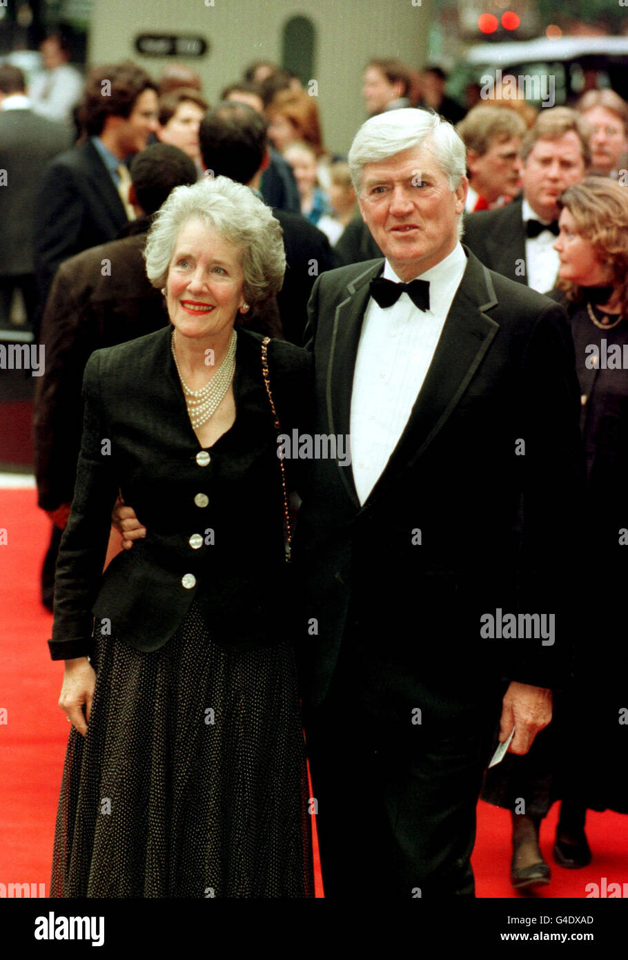 ARRIVAL AT DR DOLITTLE PREMIERE Stock Photo - Alamy