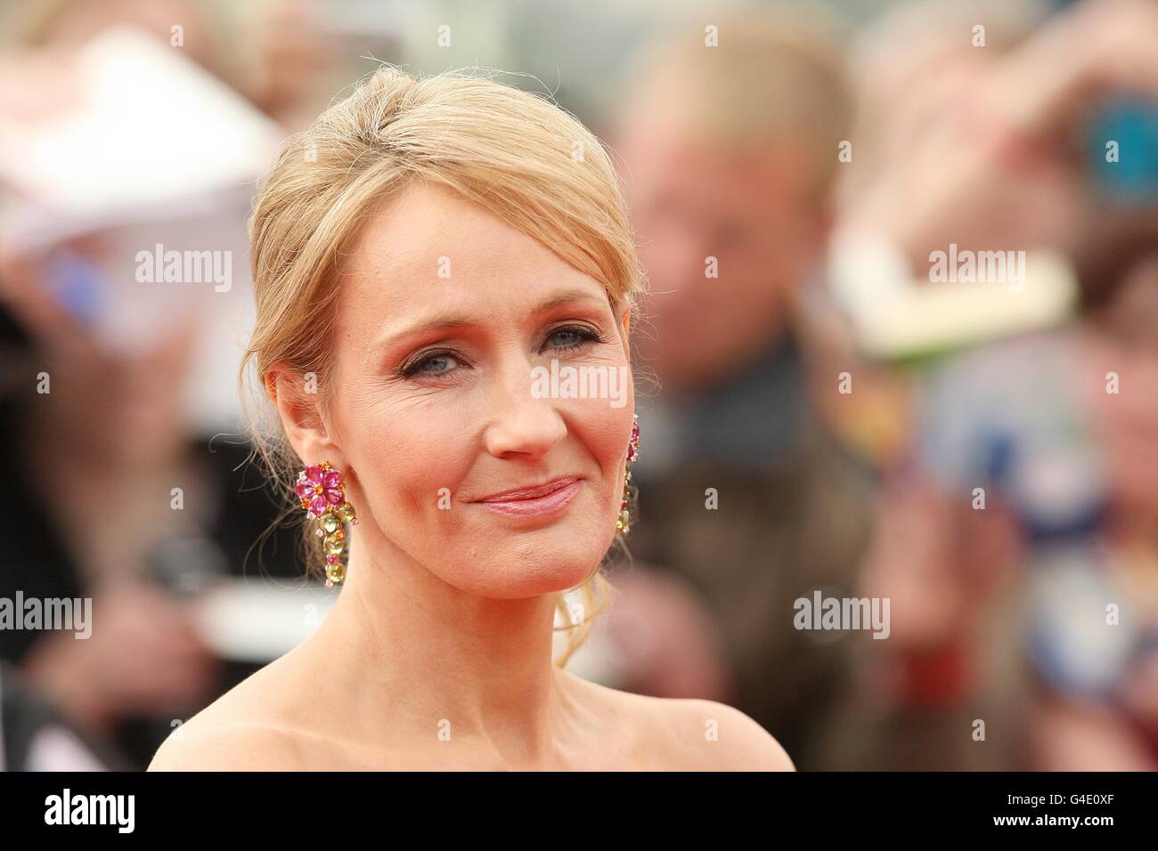 Jk rowling portrait hi-res stock photography and images - Alamy