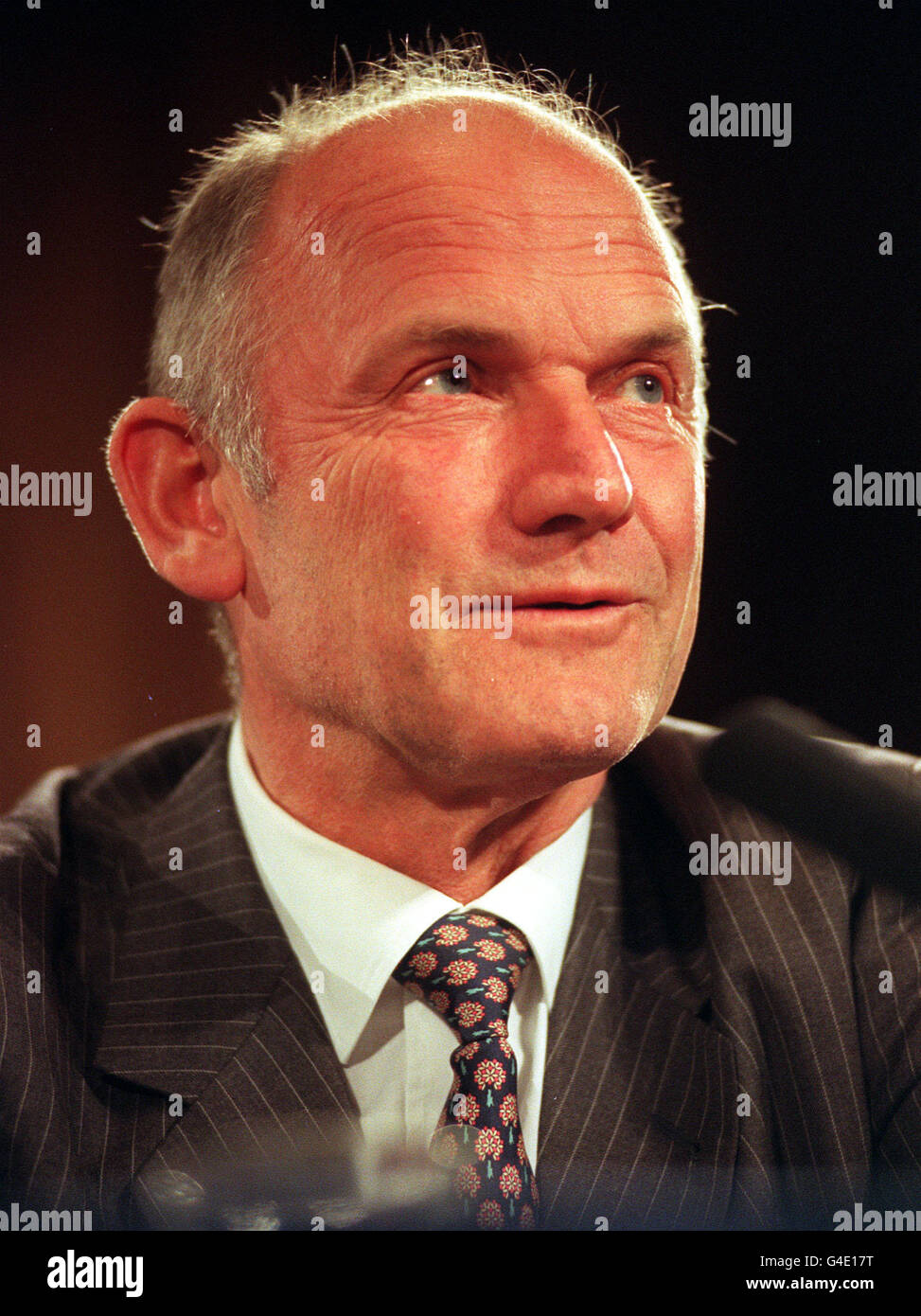PA NEWS 28/7/98 DR FERDINAND PIECH OF VOLKSWAGON, AT A PRESS CONFERENCE WHERE BMW & VOLKSWAGON ANNOUNCED THAT THEY HAD AGREED ON THE FUTURE OF TWO GREAT CAR NAMES - ROLLYS ROYCE (MARQUE SECURED BY BMW) AND BENTLEY (MARQUE SECURED BY VOLKSWAGON). Stock Photo