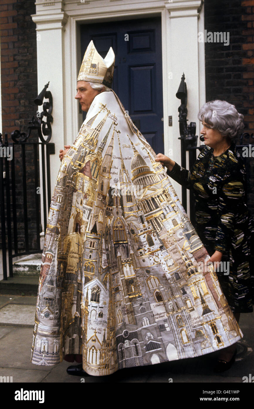 Royalty Queen Elizabeth II Silver Jubilee Stock Photo Alamy
