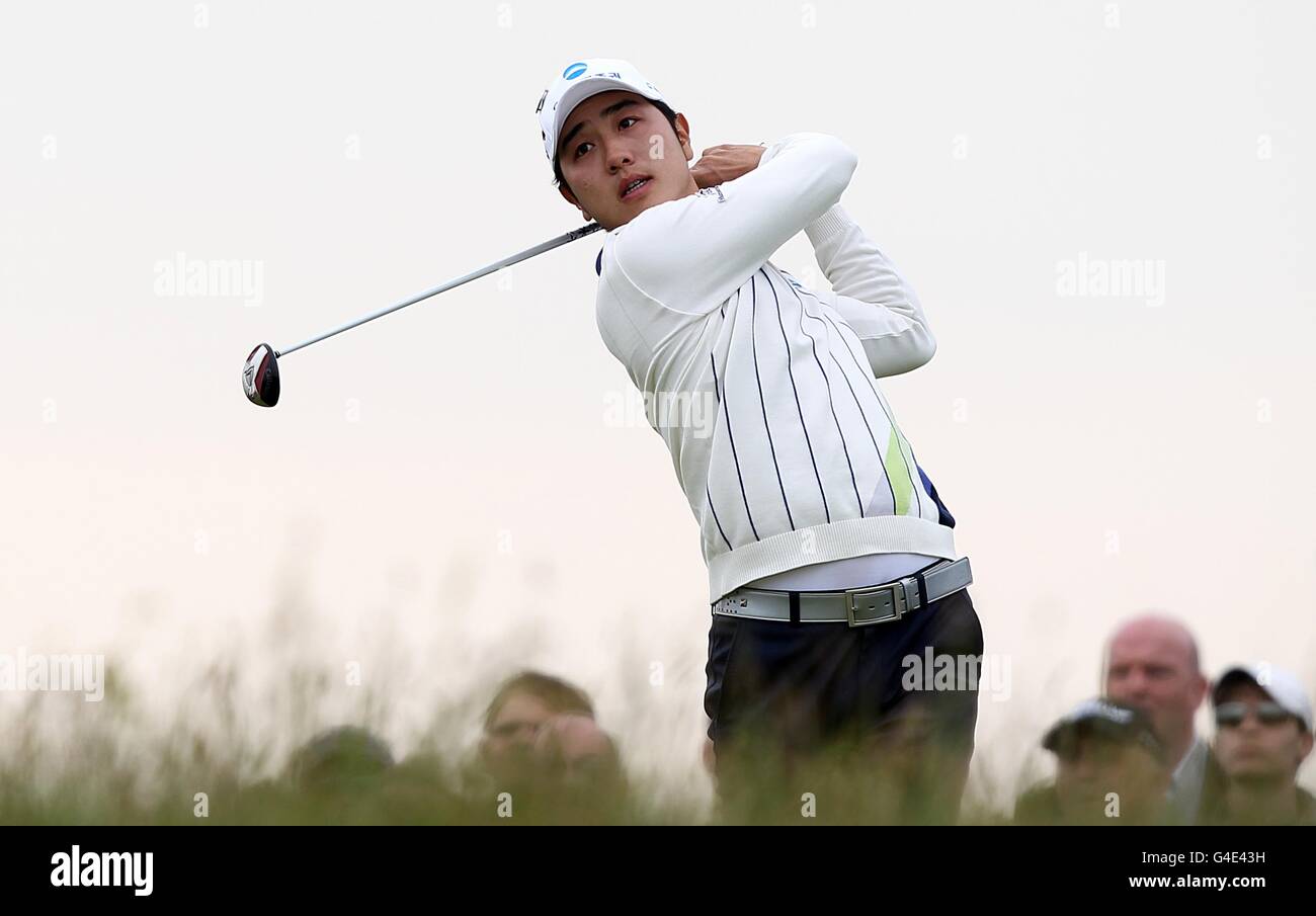 Golf - The Open Championship 2011 - Day One - Royal St George's. Korea's SM Bae tees off Stock Photo