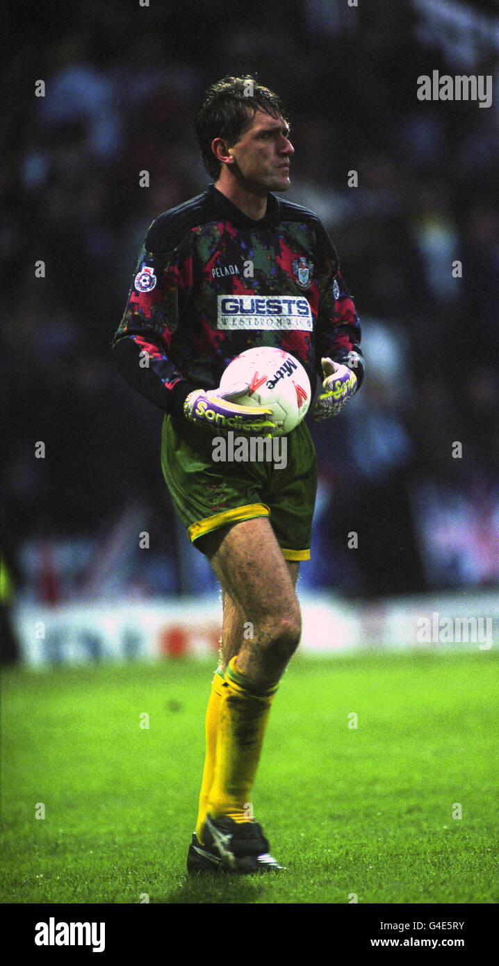 Notts County v West Bromwich Albion - Endsleigh League Division One - Meadow Lane. Stuart Naylor, West Bromwich Albion goalkeeper. Stock Photo