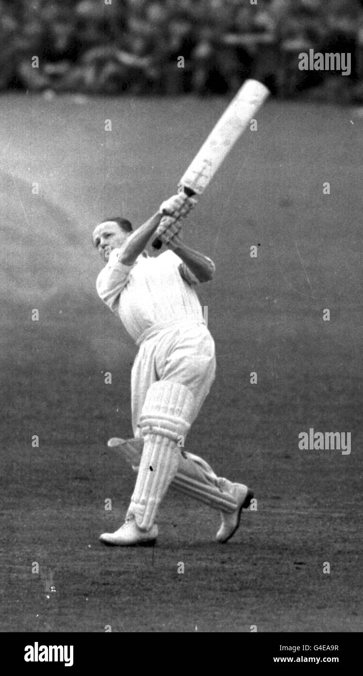 AUSTRALIAN CRICKETER DONALD BRADMAN IN ACTION BATTING AGAINST WORCESTER IN AN INNINGS OF 107