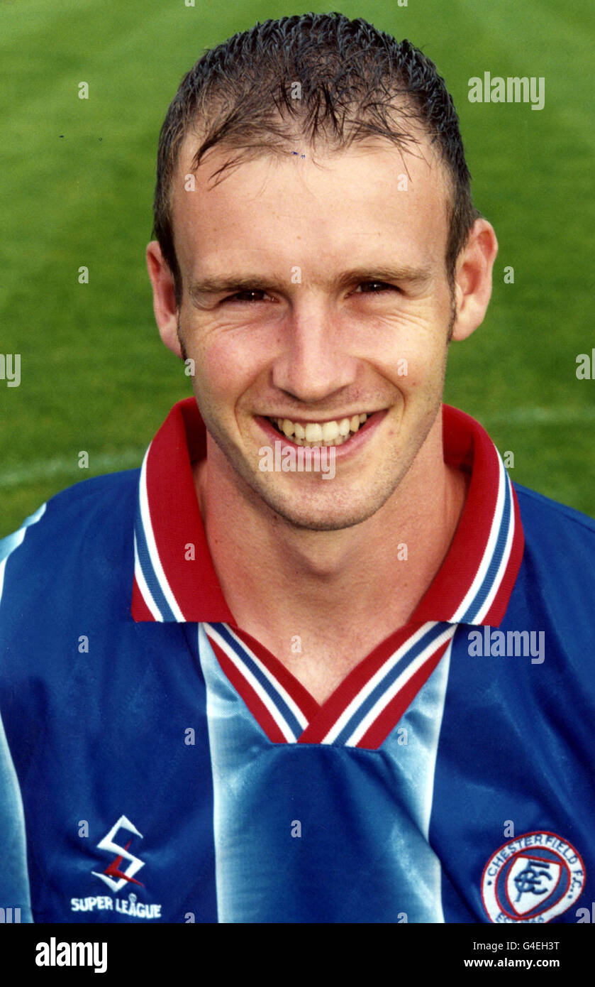 PA NEWS PHOTO 31/8/98 CHRIS PERKINS OF CHESTERFIELD F.C. Stock Photo