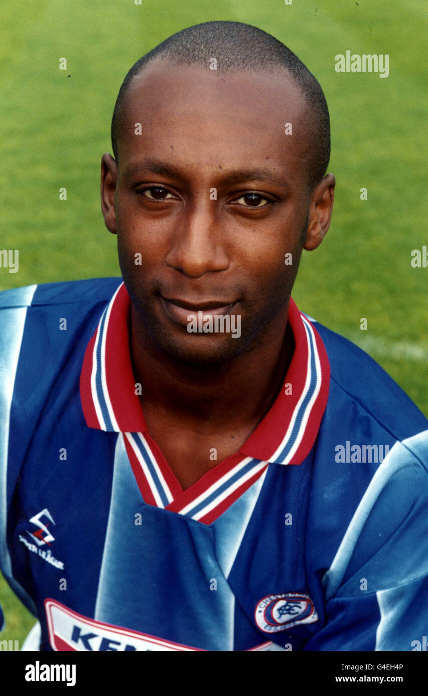 PA NEWS PHOTO 31/8/98 MARK JULES OF CHESTERFIELD F.C. Stock Photo