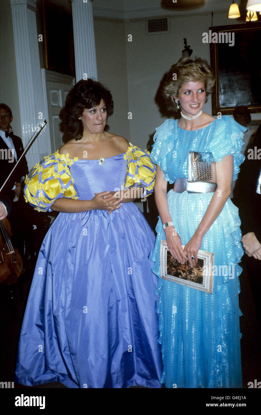 The Princess of Wales with Dame Kiri Te Kanawa at a gala concert in connection with 'Westminster 400' in aid of Westminster Children's Hospital, at the Banqueting House, Whitehall. Stock Photo