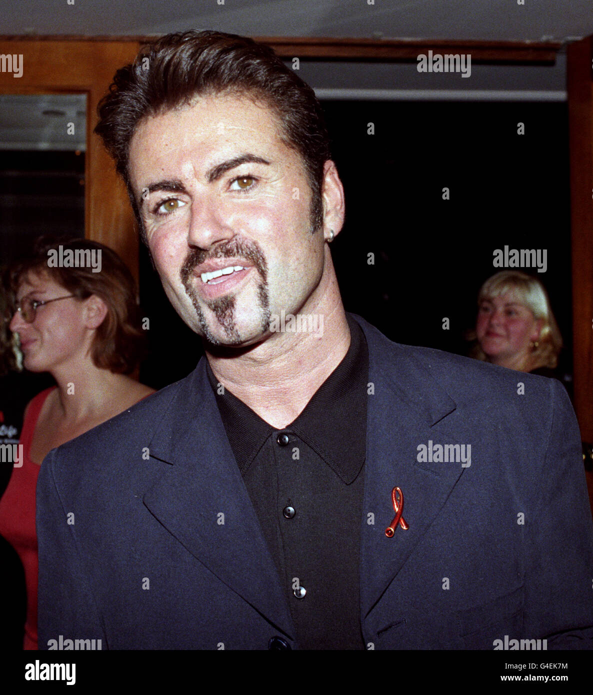 Singer michael arrives at the london hilton hotel hires stock