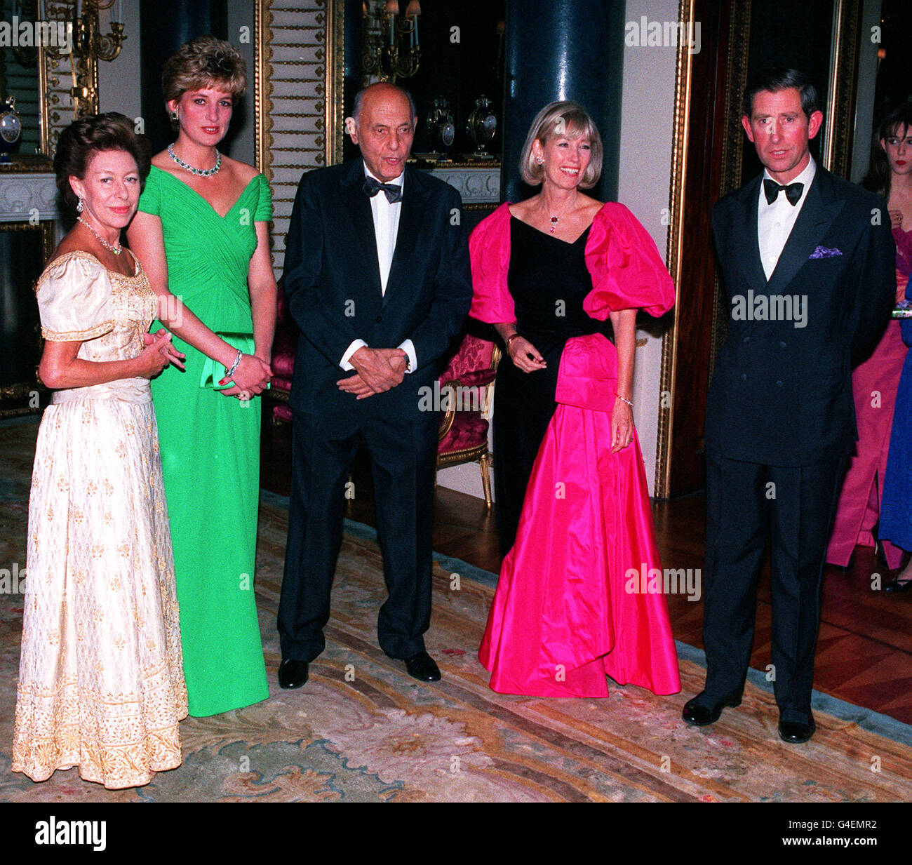 PA NEWS 22/10/92 L-R: PRINCESS MARGARET, THE PRINCESS OF WALES, SIR GEORGE SOLTI, LADY SOLTI AND THE PRINCE OF WALES AT BUCKINGHAM PALACE FOR SIR GEORGE SOLTI'S 8OTH BIRTHDAY PARTY. Stock Photo