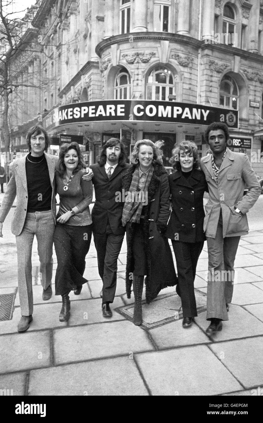 Stars of the Royal Shakespeare Theatre Company in Stratford-Upon-Avon (l-r) actor John Wood, directors Buzz Goodbody and Trevor Nunn, actresses Margaret Tyzack and Janet Suzman and actor Calvin Lockhart. They are to take part in this years 36 week season of theatre Stock Photo