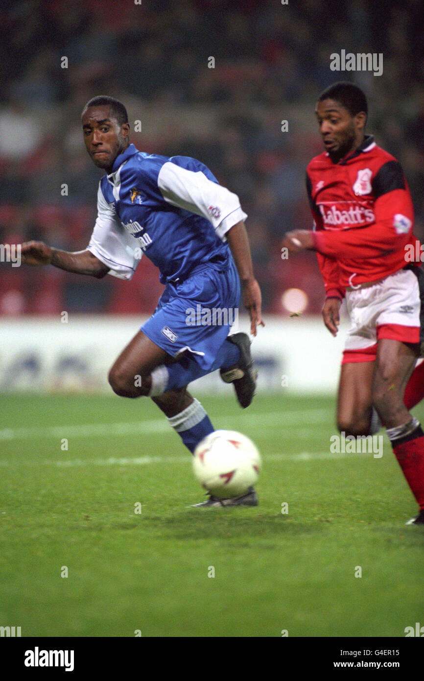 TONY WITTER MILLWALL FC 24 January 1996 Stock Photo - Alamy