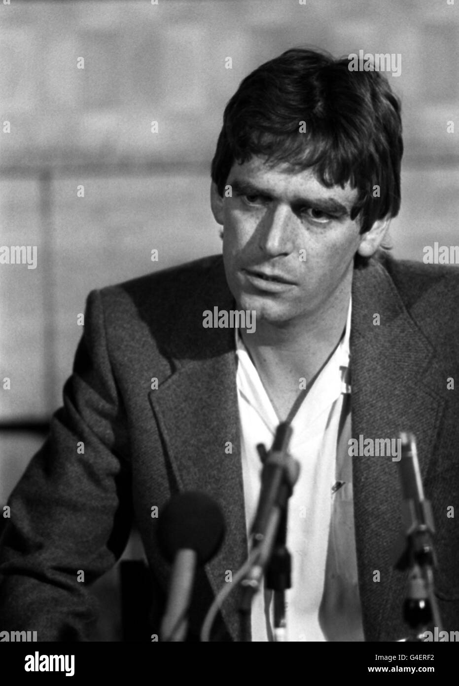 PA NEWS PHOTO 30/5/84 PAUL BROWN, FATHER OF MISSING 15 DAY OLD DOWN SYNDROME BABY LOUISE BROWN AT A PRESS CONFERENCE IN LONDON IN AN APPEAL FOR HER SAFE RETURN Stock Photo