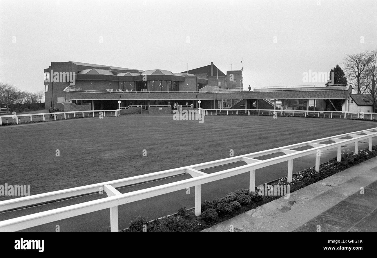 Horse Racing - Kempton Park Stand - Kempton Park Racecourse. Kempton Park's new grandstand and weighing room complex which was opened in April Stock Photo