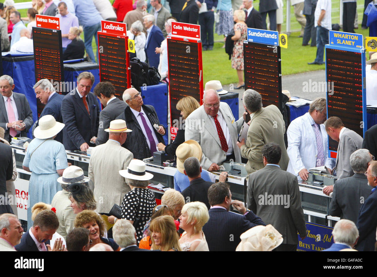 Horse Racing - 2011 Glorious Goodwood Festival - Glorious Totesport Mile Day - Goodwood Racecourse Stock Photo