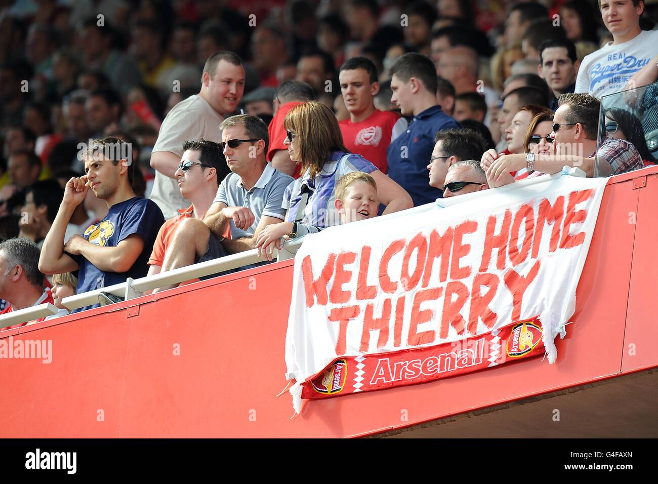 A banner in stands emirates stadium hi-res stock photography and images ...