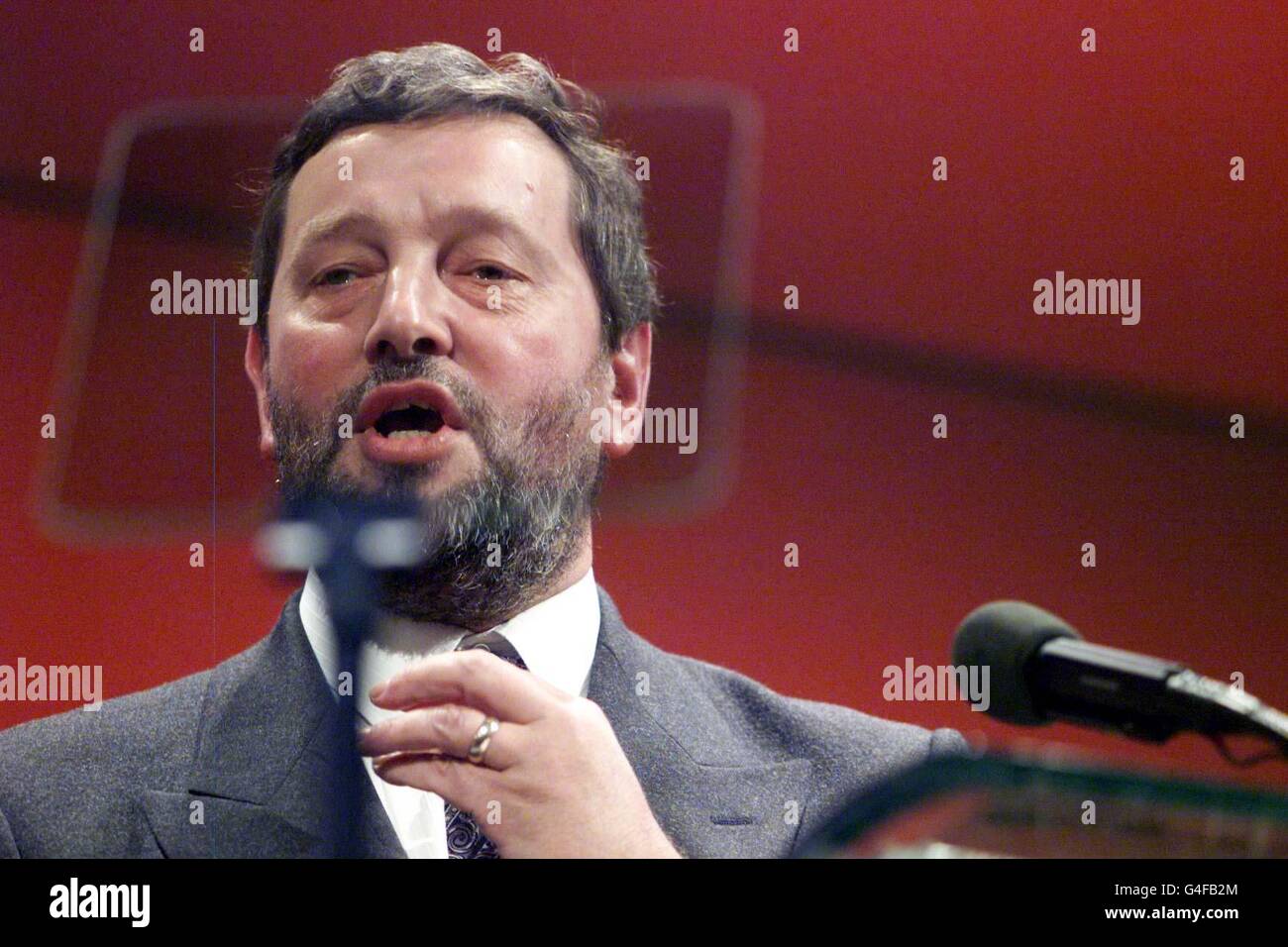 Education Secretary David Blunkett speaks at the Labour Party Conference in Blackpool today (Thursday). PHOTO OWEN HUMPHREYS/PA. Stock Photo