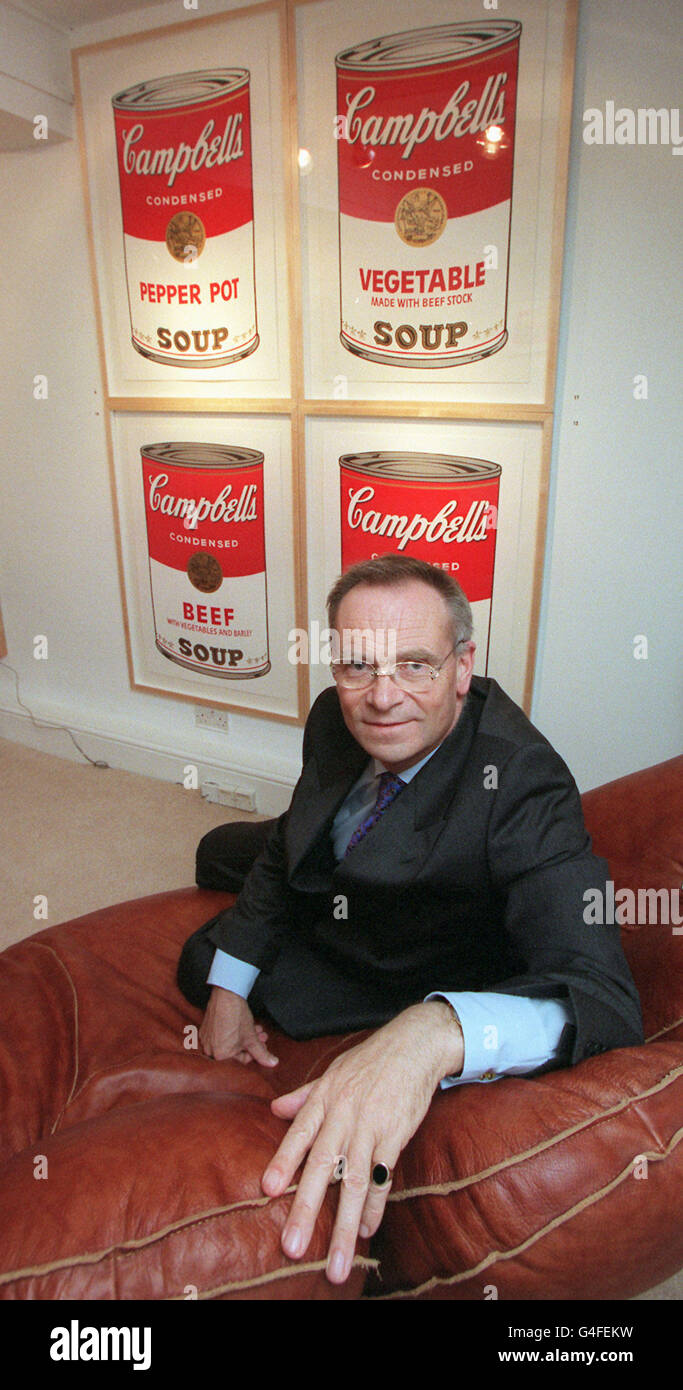 Andy warhol soup cans paintings hi-res stock photography and images - Alamy