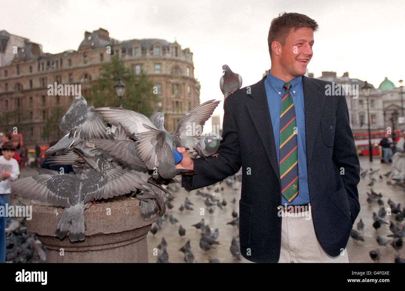 South African rugby signing Bobby Skinstad visits London's Trafalgar Square today (Friday), as the Springboks arrive in the UK for the start of their Grand Slam tour. See PA story RUGBYU South Africa. Photo by Toby Melville/PA Stock Photo