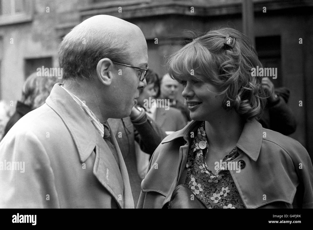 Actor Richard Attenborough, left, visiting the former No. 10 Rillington Place, Notting Hill, the home of mass-murderer, John Reginald Halliday Christie, who was hanged in 1953. Attenborough, in the guise of the murderer, is portraying Christie in the film '10 Rillington Place'. With him is actress Judy Geeson, who portrays Beryl Evans, one of the eight known women murdered by Christie. Stock Photo