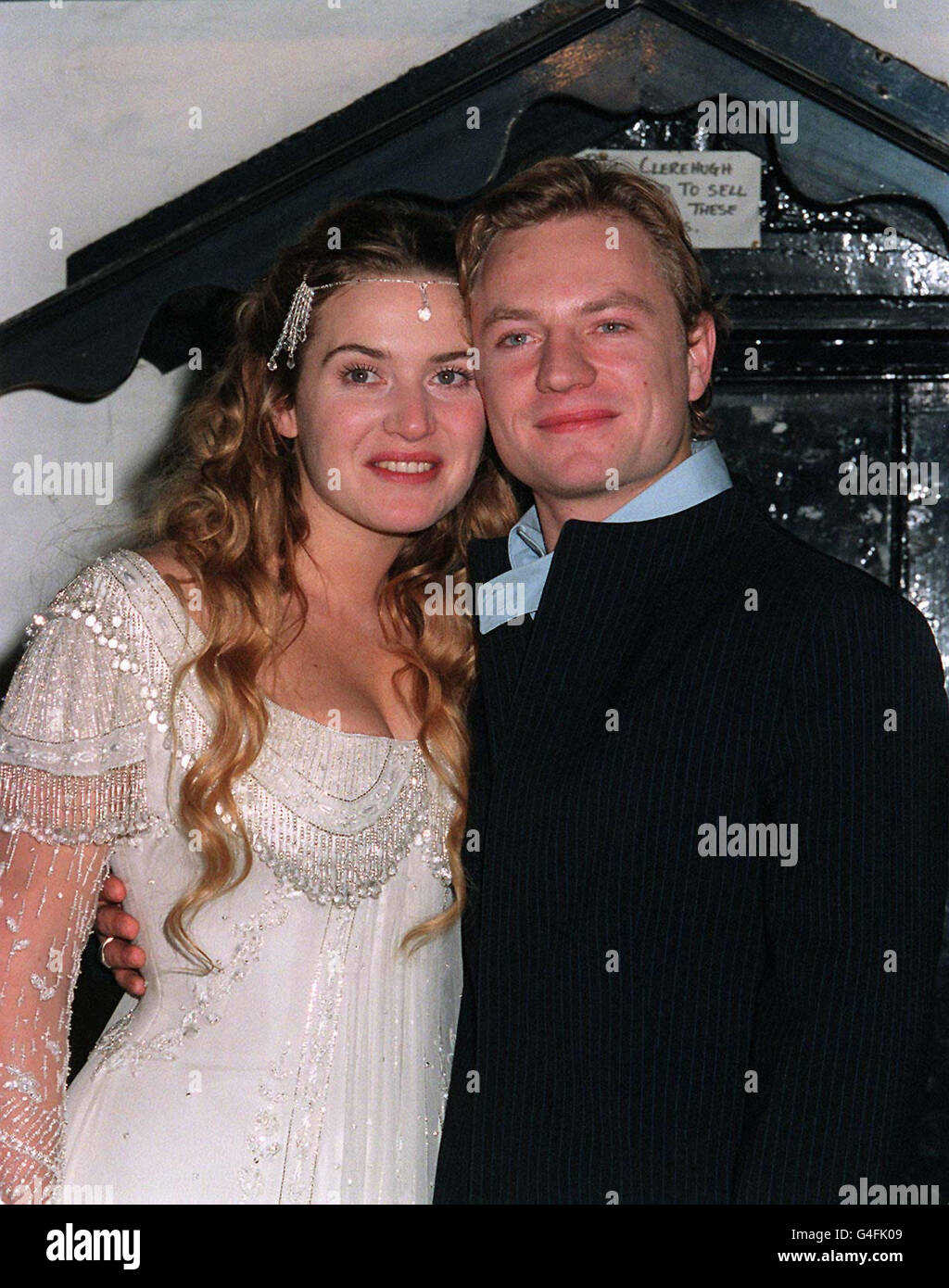 Actress Kate Winslet and new husband Jim Threapleton at their wedding reception in the Crooked Billet pub in Stoke Row, Oxfordshire. Stock Photo