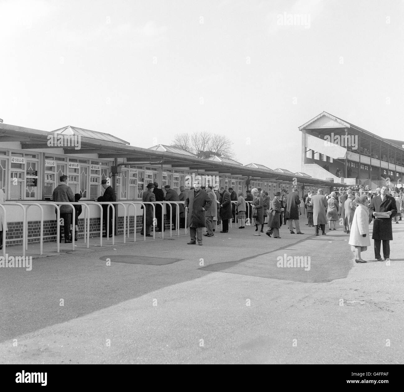 Horse Racing - Kempton Park Racecourse. A general view of the Exterior Tote at Kempton Park course Stock Photo