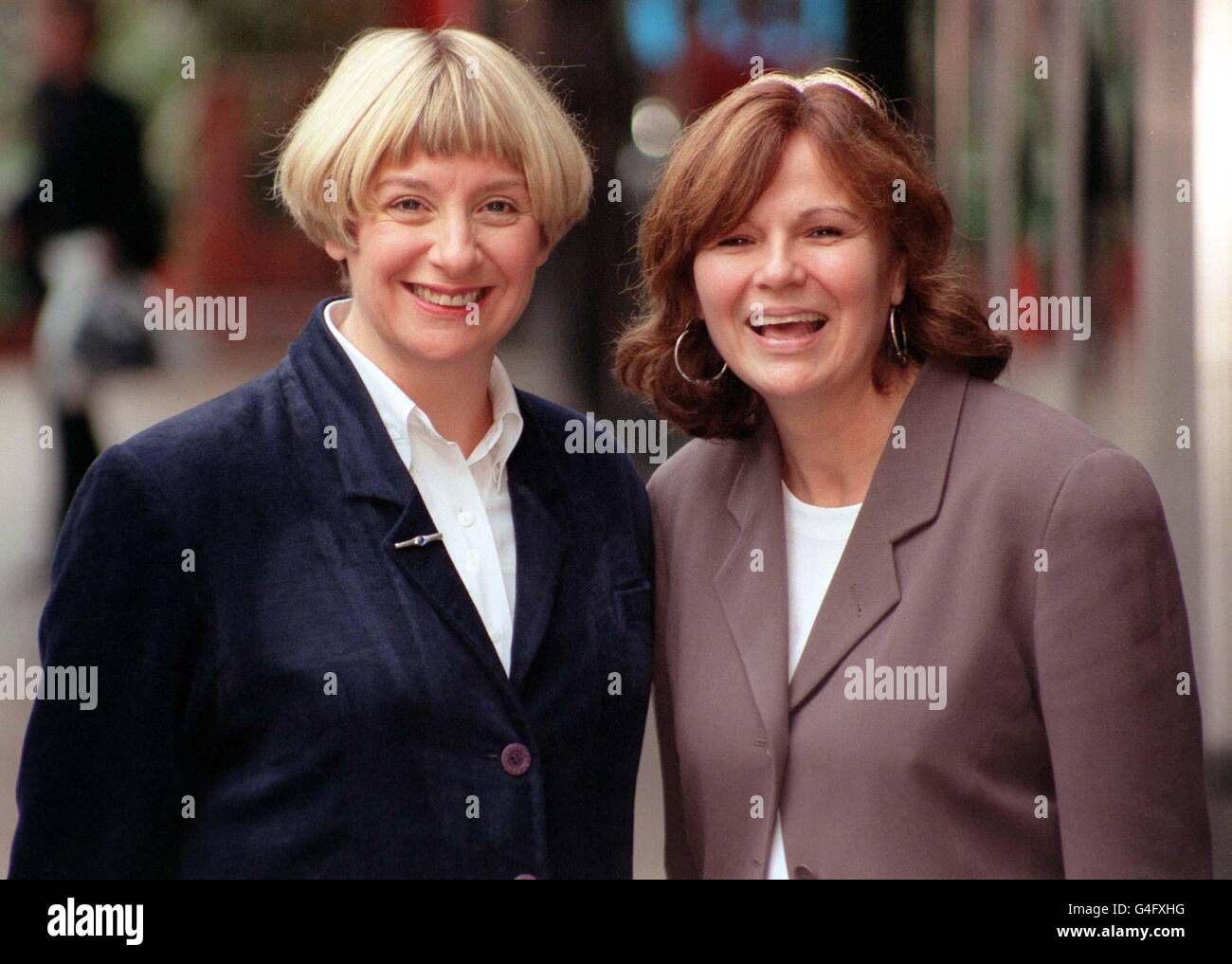 Dinnerladies bbc hi-res stock photography and images - Alamy