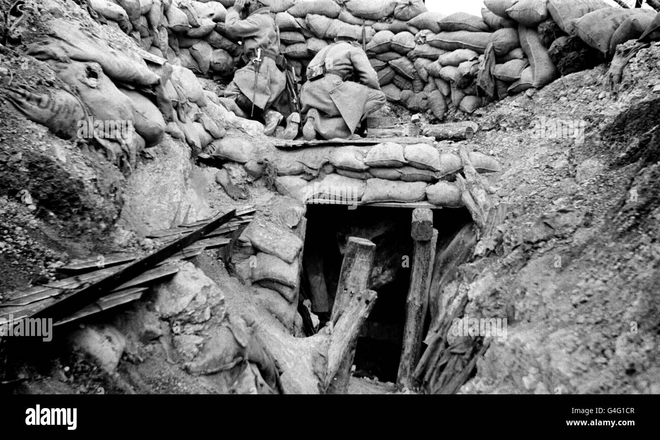 Sandbags wwi trench hi-res stock photography and images - Alamy