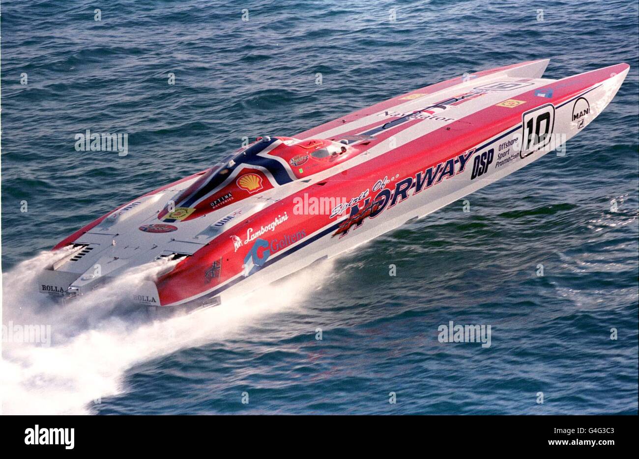 Britain's Steve Curtis became the first man in the history of Powerboat ...