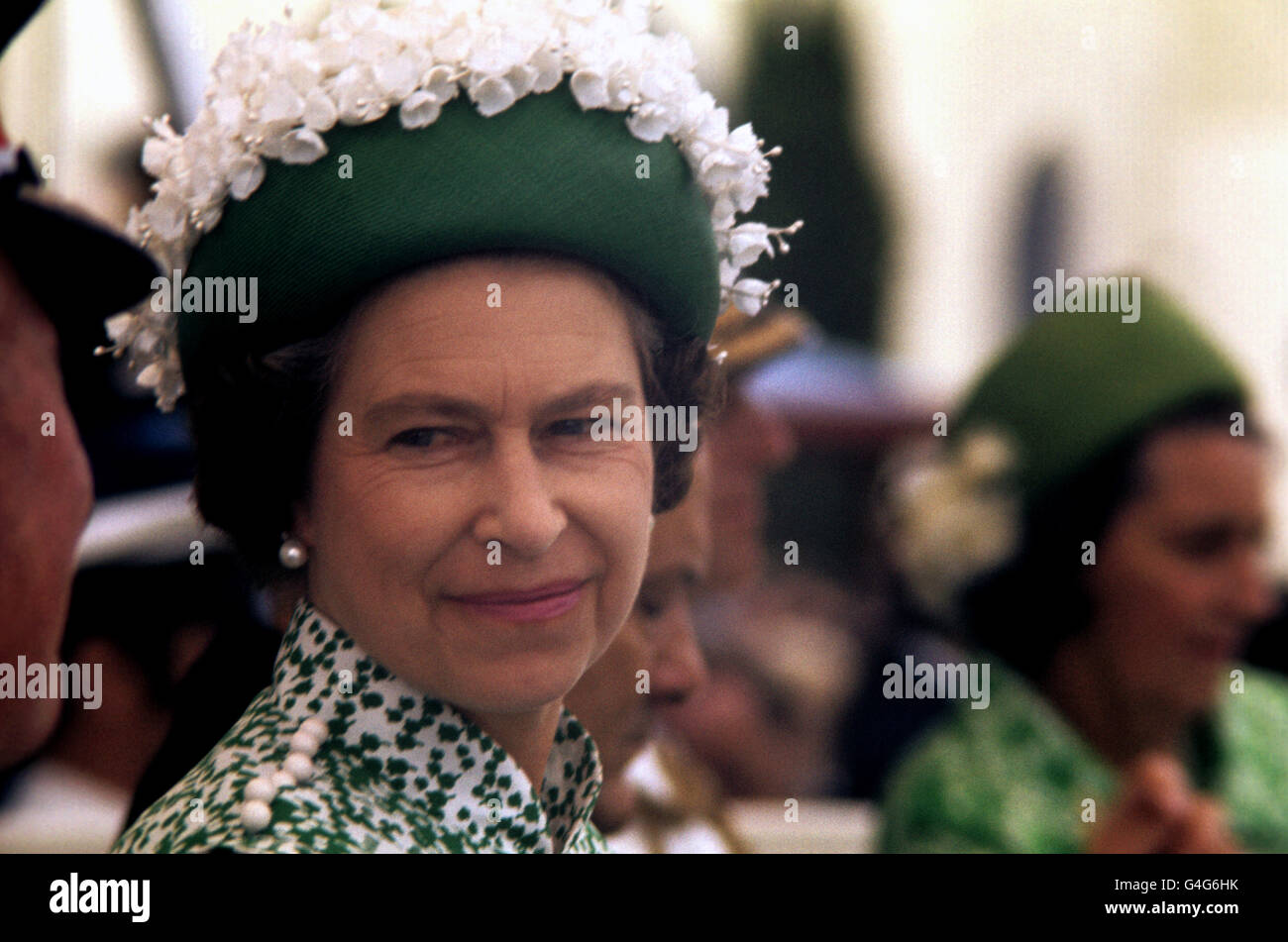 Queen Elizabeth II in Auckland, New Zealand, during her Silver Jubilee tour Stock Photo Alamy