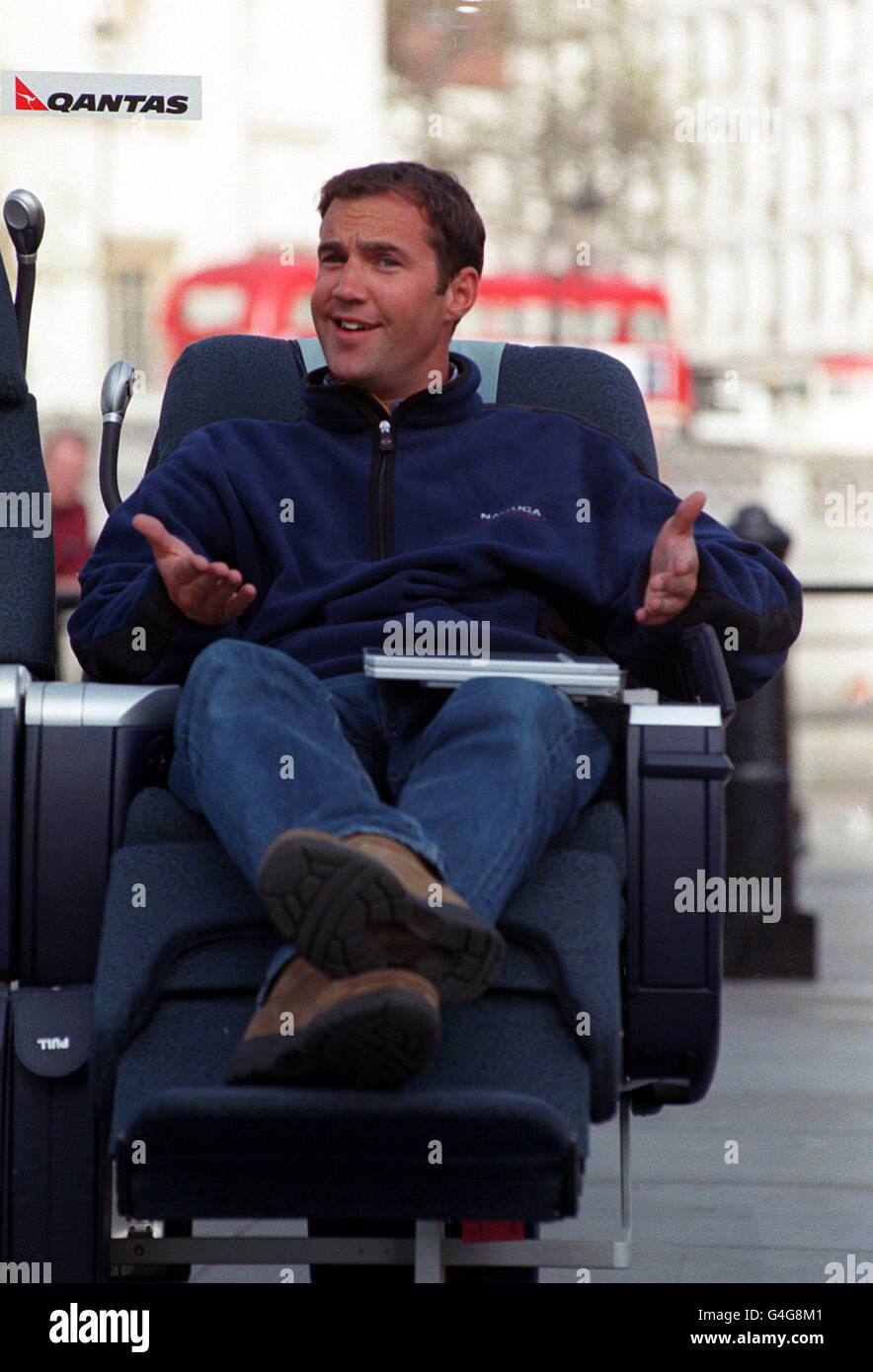 JOHNNY VAUGHAN/QANTAS SEAT Stock Photo - Alamy