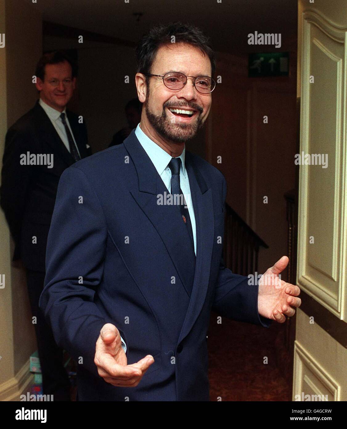 Sir Cliff Richard arrives at the Variety Club Christmas Lunch, held in his honour at the London Hilton, to celebrate his 40 years in showbusiness. Stock Photo