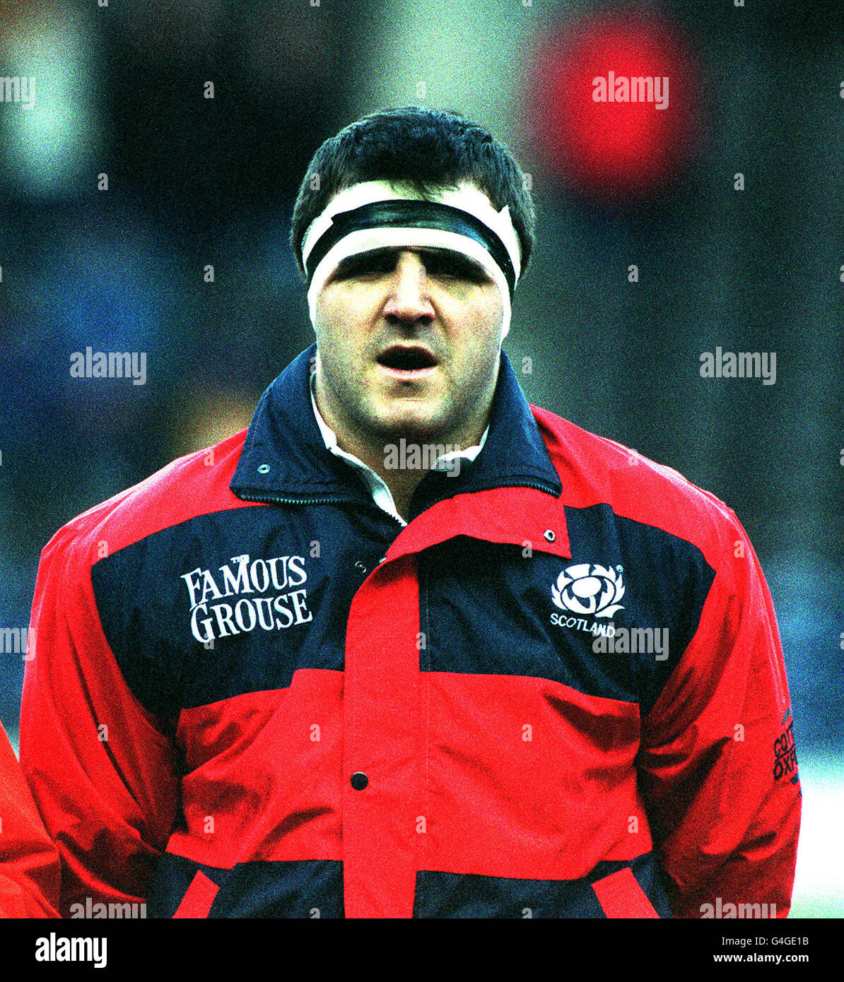 Tom Smith lines up with the Scotland rugby union squad before their World Cup qualifying match against Spain at Murrayfield. Tom's club side is Glasgow Caledonians and he plays in the Prop position. Stock Photo