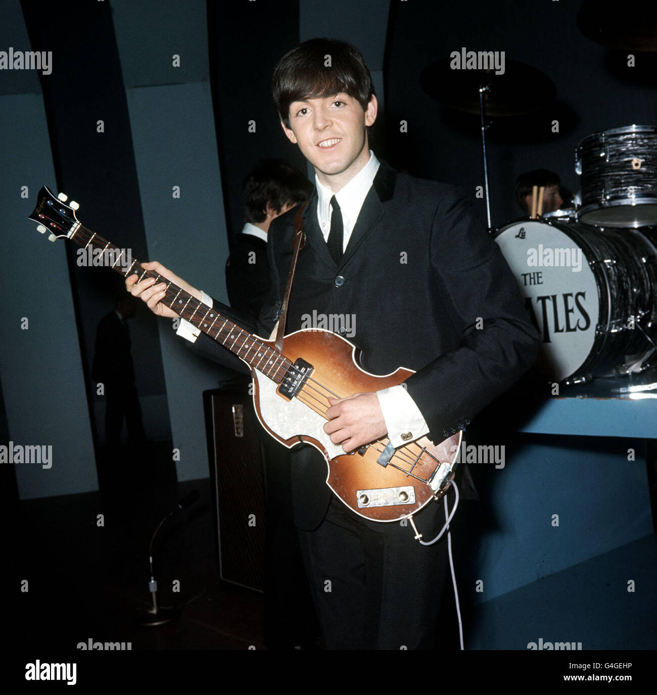 PA NEWS PHOTO 7/12/63 PAUL MCCARTNEY OF 'THE BEATLES' DURING REHEARSALS IN LIVERPOOL Stock Photo
