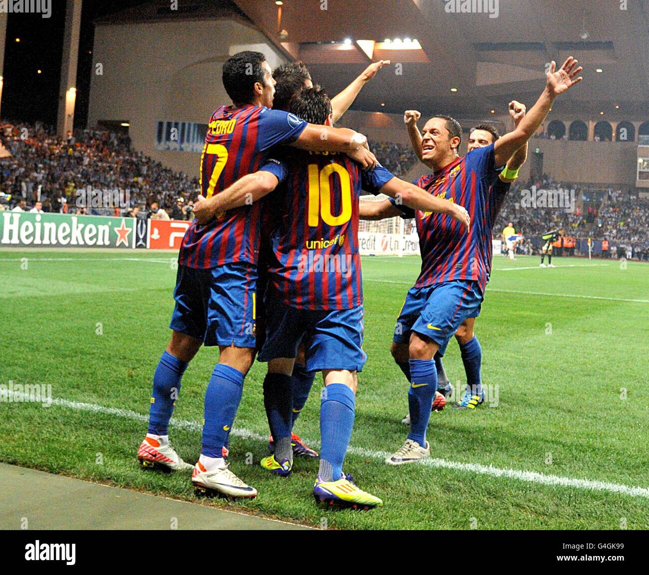 Lionel messi barcelona fc team hi-res stock photography and images - Alamy