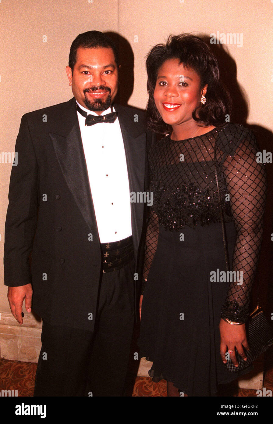 PA NEWS PHOTO 28/11/98 FORMER OLYMPIC JAVELIN THROWER TESSA SANDERSON