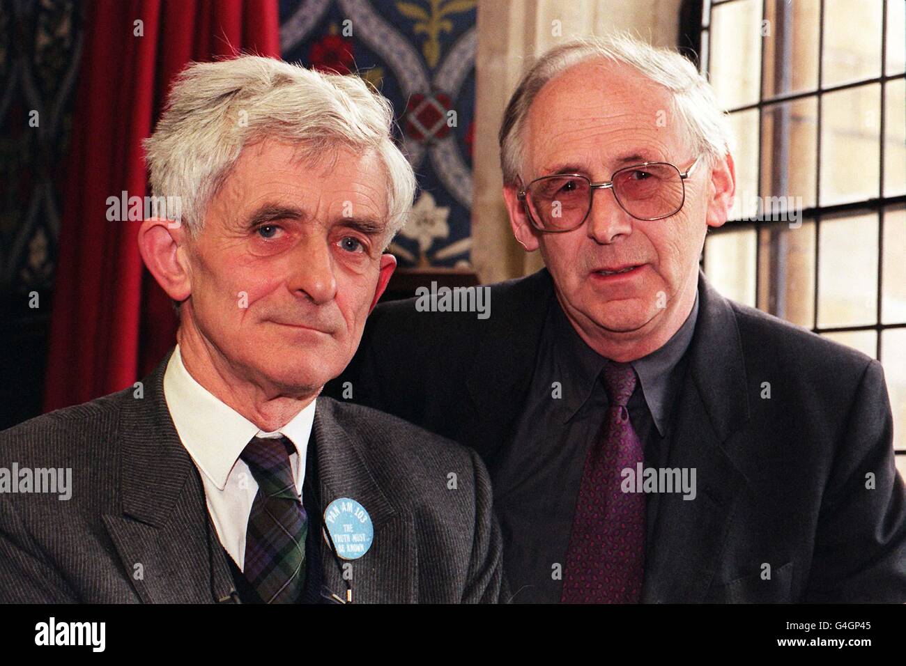 Dr Jim Swire (left), spokesman for UK Families Flight 103, in the Jubilee Room, at the House of Commons today (Monday) with Rev John Mosey, a pastor with the Assemblies of God church, whose daughter Helga died in the Lockerbie bombing ten years ago today. Campaigners, including relatives of the 270 victims from the explosion on December 21, 1988, said they were hopeful that Colonel Gaddafi's regime would not see the Anglo-American bombing of Iraq as reason to resist handing over the two Libyans accused of the bombing. AIR Lockerbie. Photo by Fiona Hanson. Stock Photo