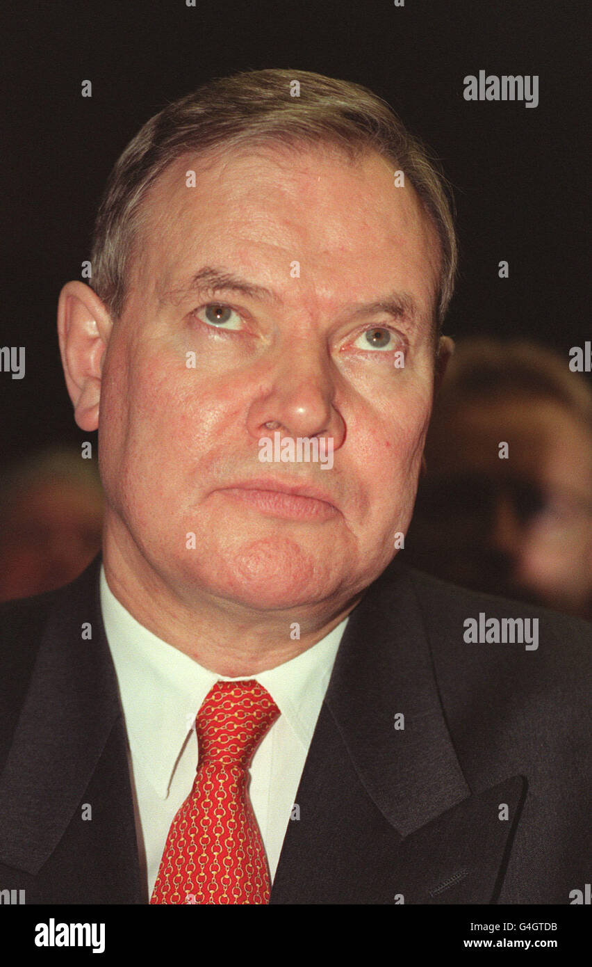 Finnish prime minister paavo lipponen hi-res stock photography and images -  Alamy