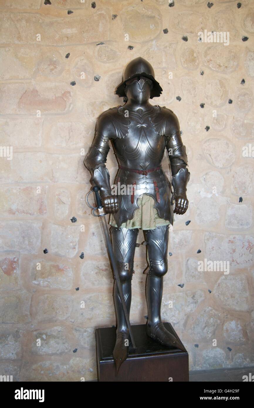 Full body armor in Segovia castle in Spain Stock Photo Alamy
