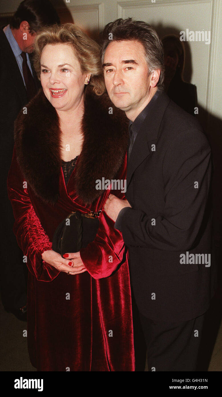 Sheila Gish Hi res Stock Photography And Images Alamy