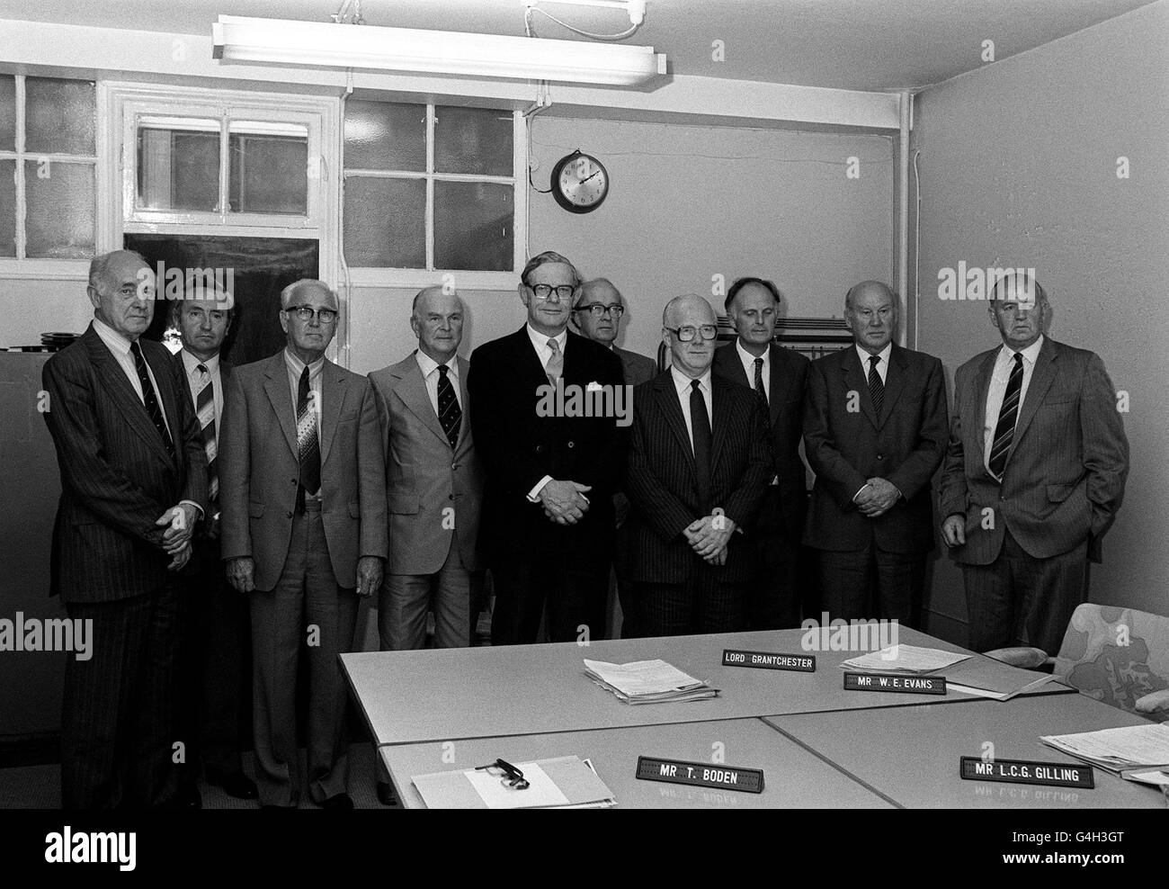 PA NEWS PHOTO 2/8/84 MEMBERS OF THE DAIR QUOTA TRIBUNAL FOR RNGLAND AND WALES AT THE MINISTRY OF AGRICULTURE IN LONDON FOR THEIR MEETING TO LOOK INTO EEC FARMERS MILK PRODUCTION CUTBACKS. LEFT TO RIGHT: K. ALLRIGHT, J. BENNETT, PROFESSOR V BEYNON, T. BODEN, TRIBUNAL CHAIRMAN LORD GRANTCHESTER, L. GILLING, W. EVANS, J. LETHBRIDGE, L. NORTHEN AND H. READE Stock Photo
