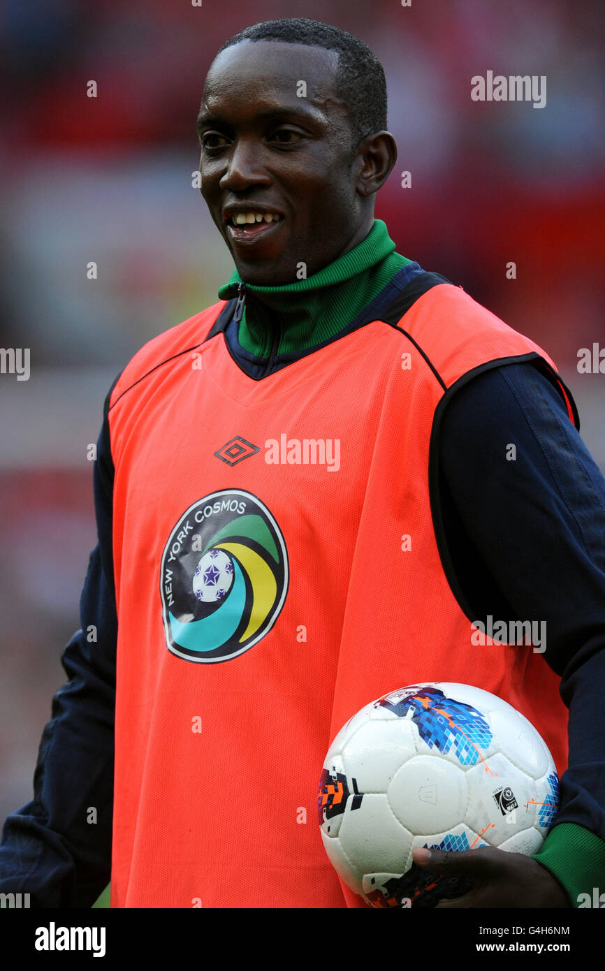 Soccer - Paul Scholes Testimonial - Manchester United v New York Cosmos - Old Trafford. Dwight Yorke, New York Cosmos Stock Photo