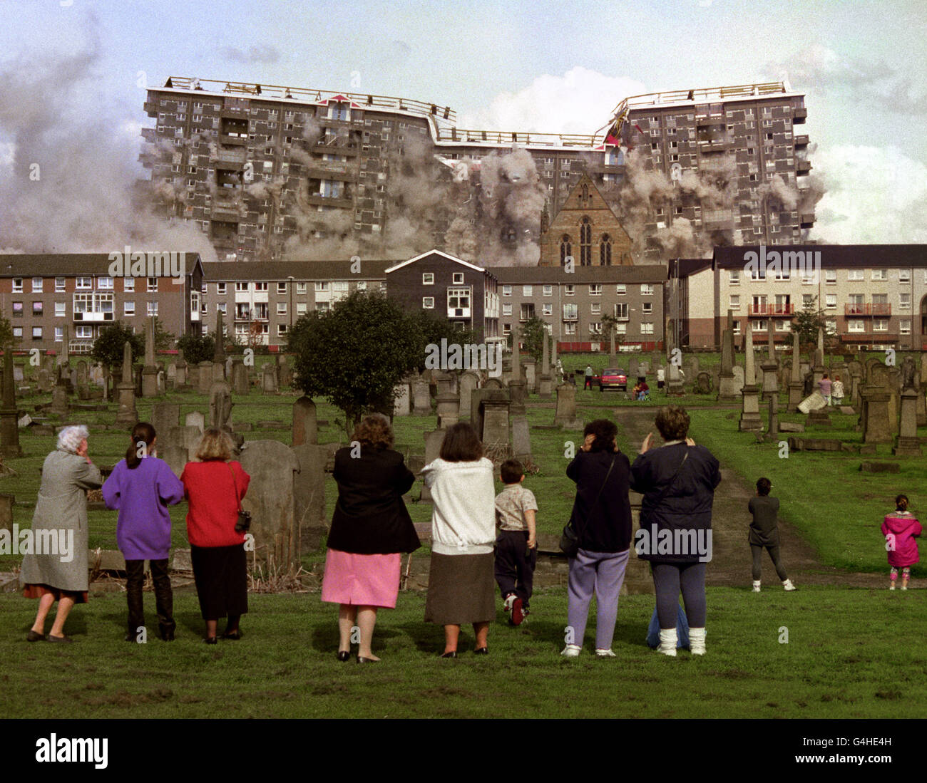 Gorbals glasgow demolition hi-res stock photography and images - Alamy