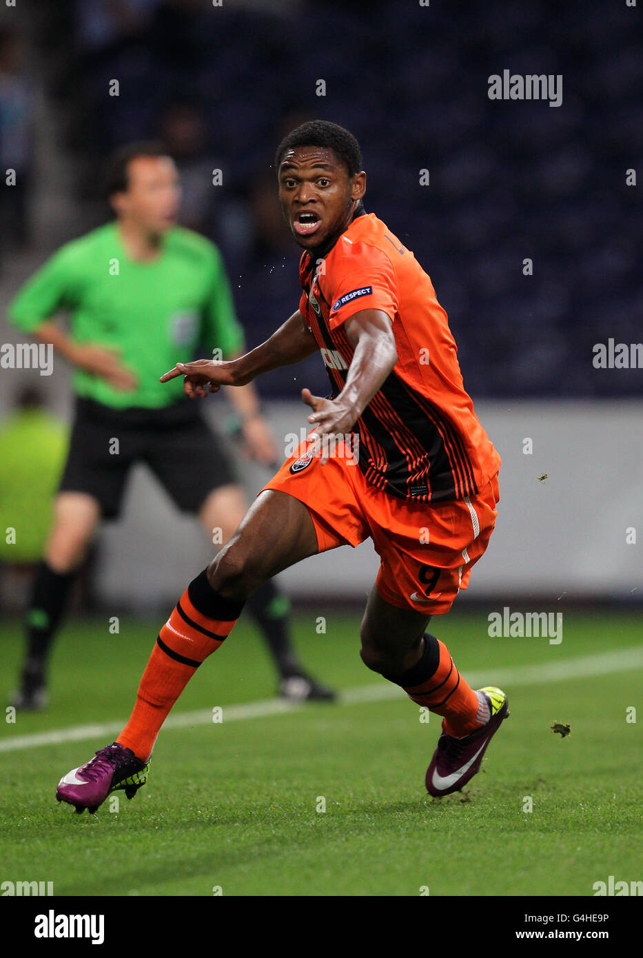 Luiz adriano champions league hi-res stock photography and images - Alamy